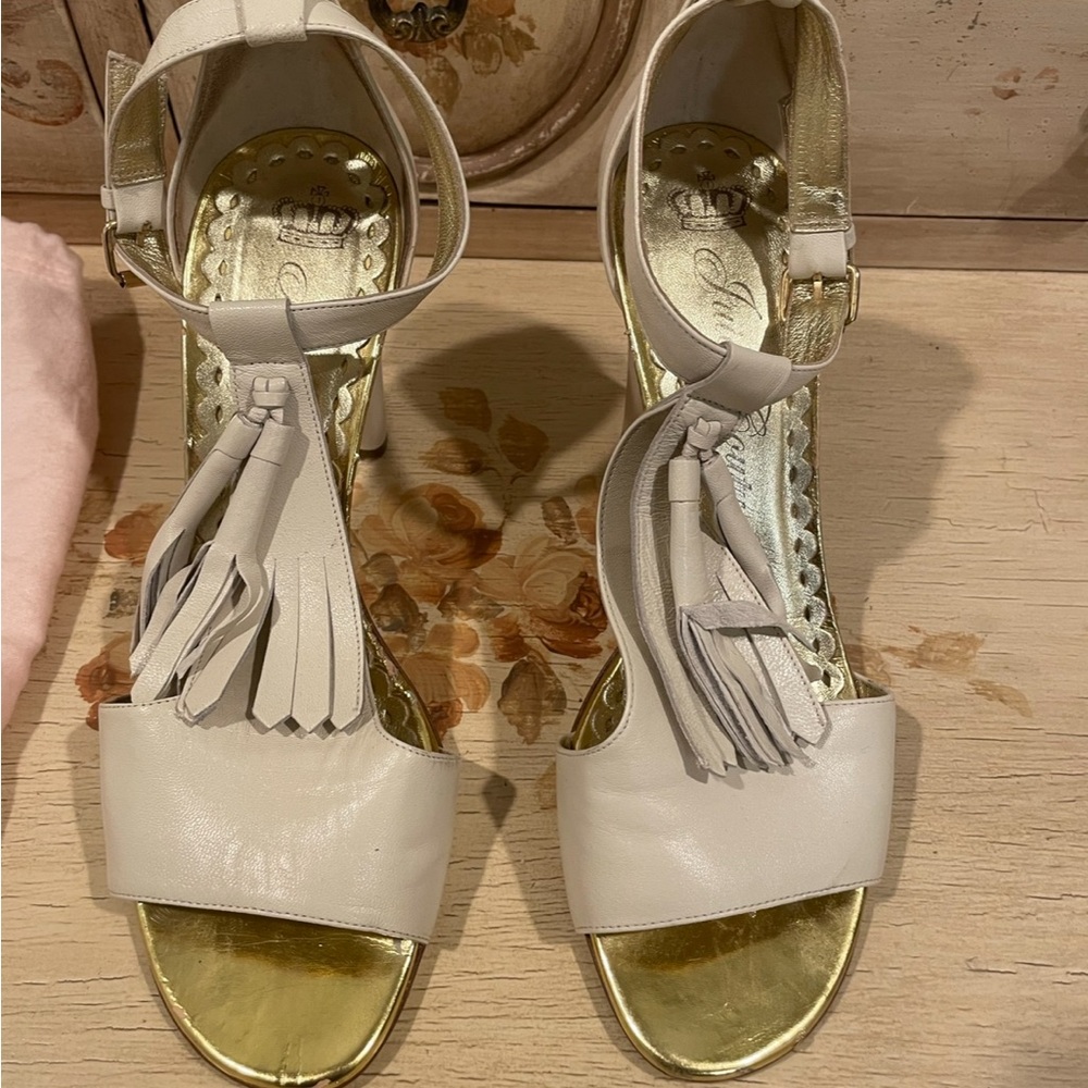 Elegant Cream Sandals with Tassel Detail